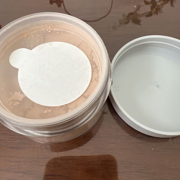 Mary Kay Signature Loose Powder Beige ~ #501500 .74 oz ~ New Old Stock - Picture 7 of 7